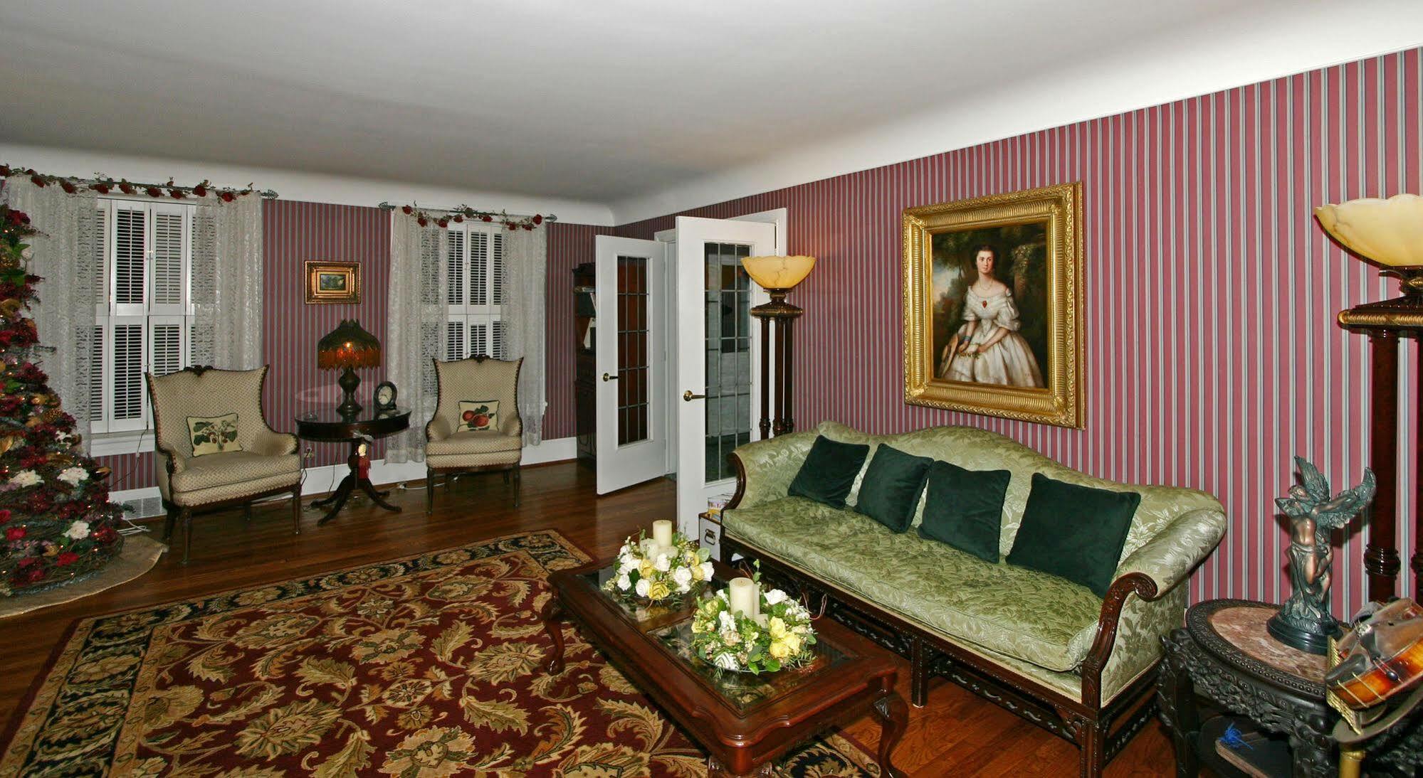 Cobblestone Manor Hotel Auburn Hills Dalaman gambar